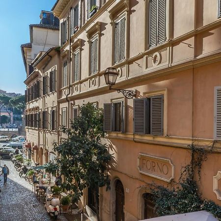 Lovely Spacious Apartment Near The Colosseum Рим Екстер'єр фото
